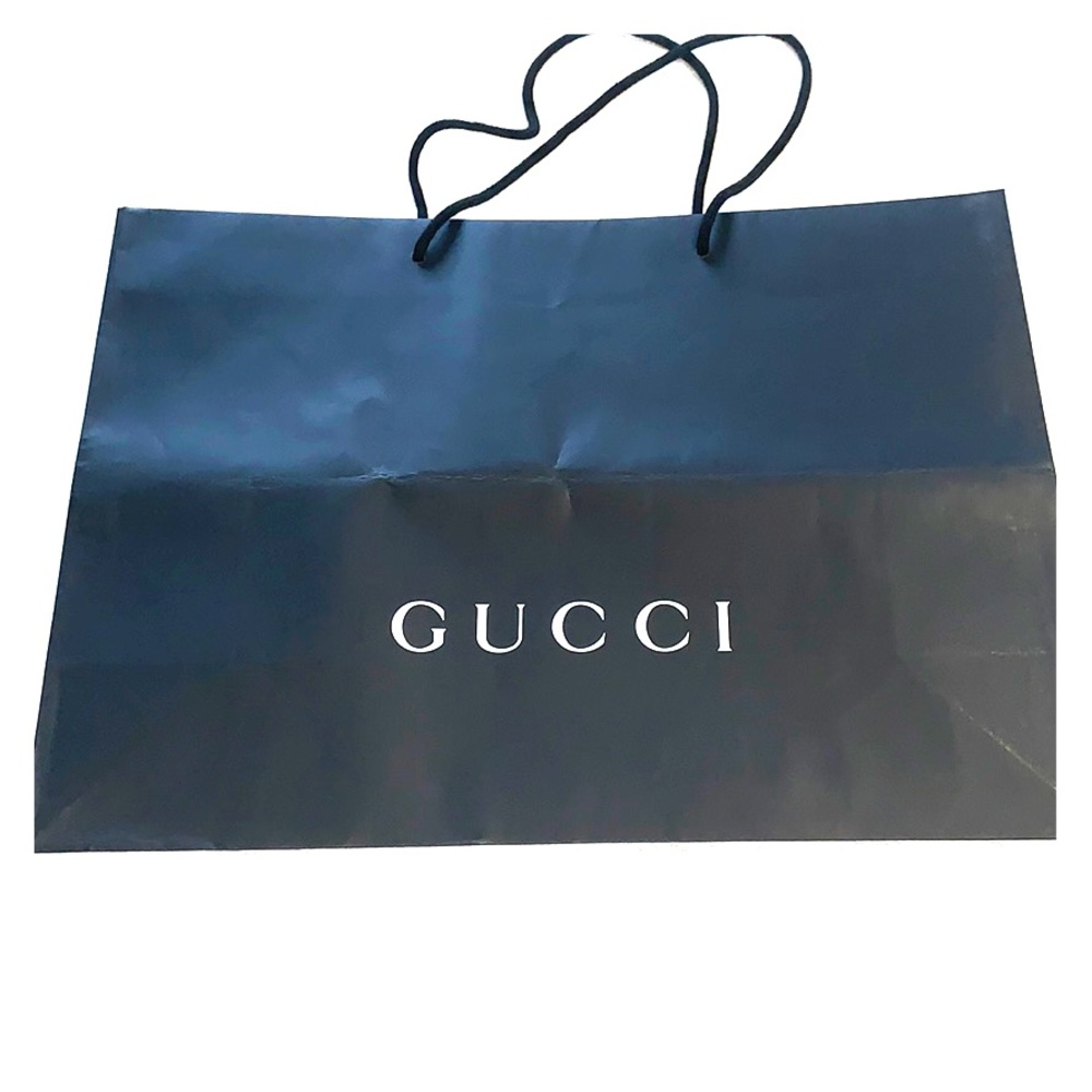 Gucci shopping bag from outlet in Italy
